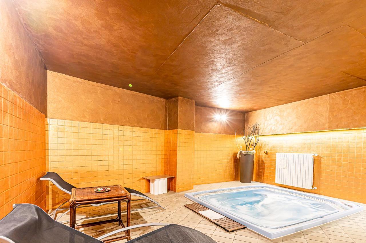 Hotel Cristallo Сестрієре Екстер'єр фото
